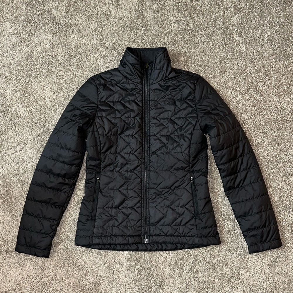 Like new! Women’s The North Face Puffer Jacket